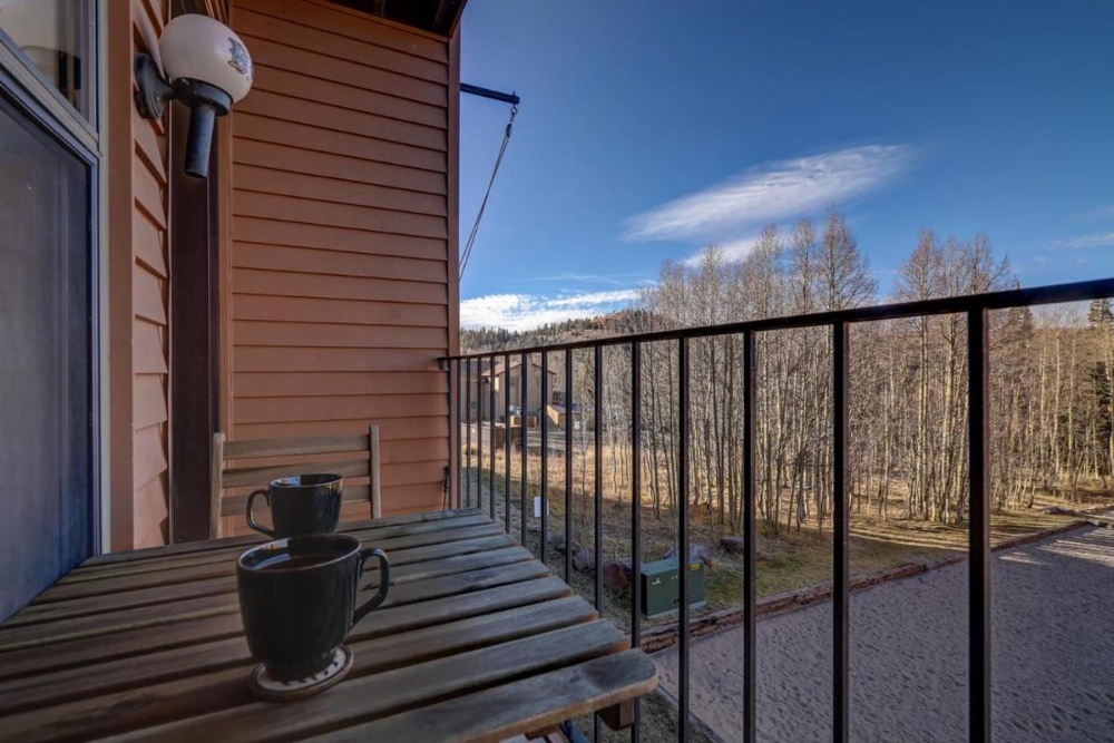 Rustic Cozy Condo with Club House Image 17